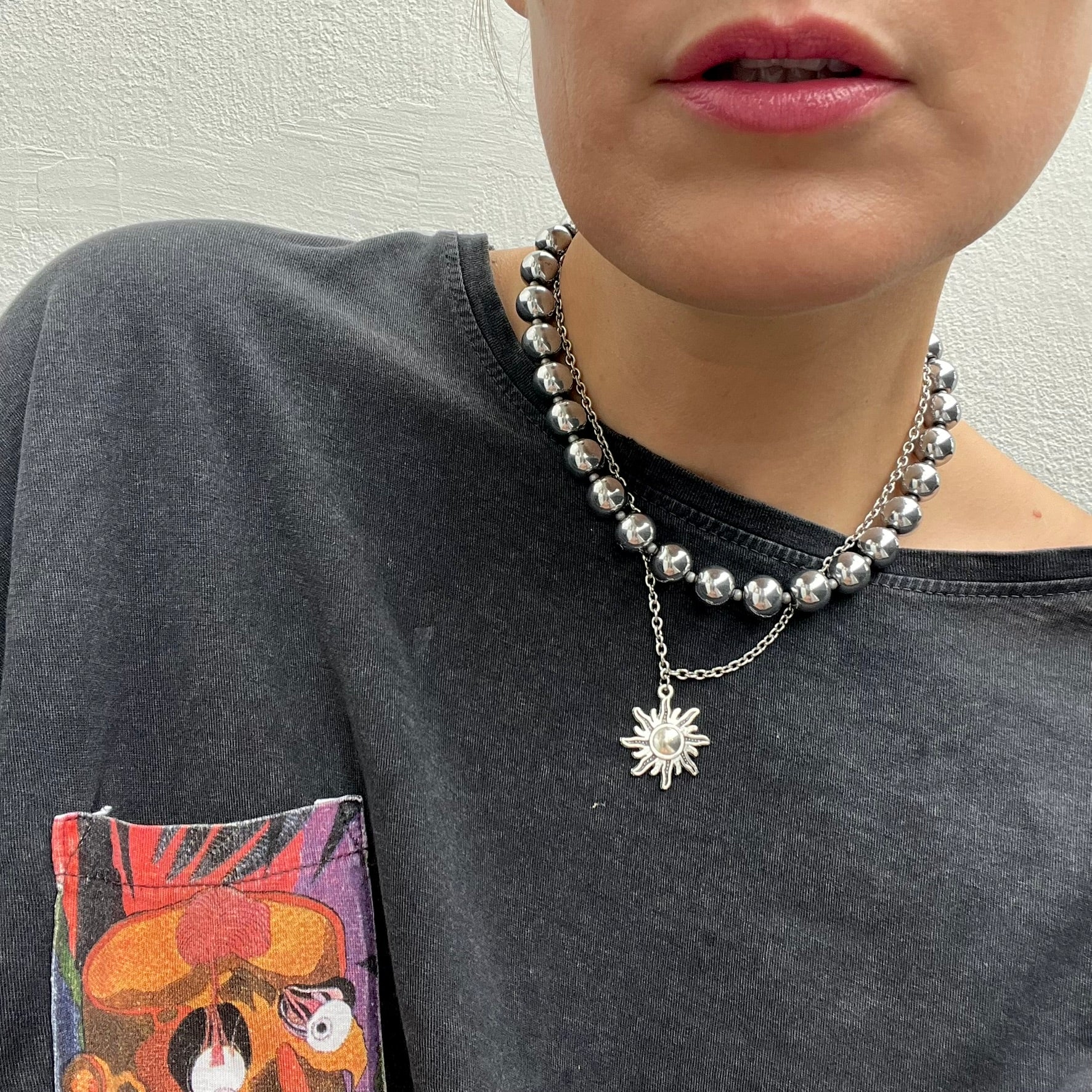 Choker Słońce w Hematycie